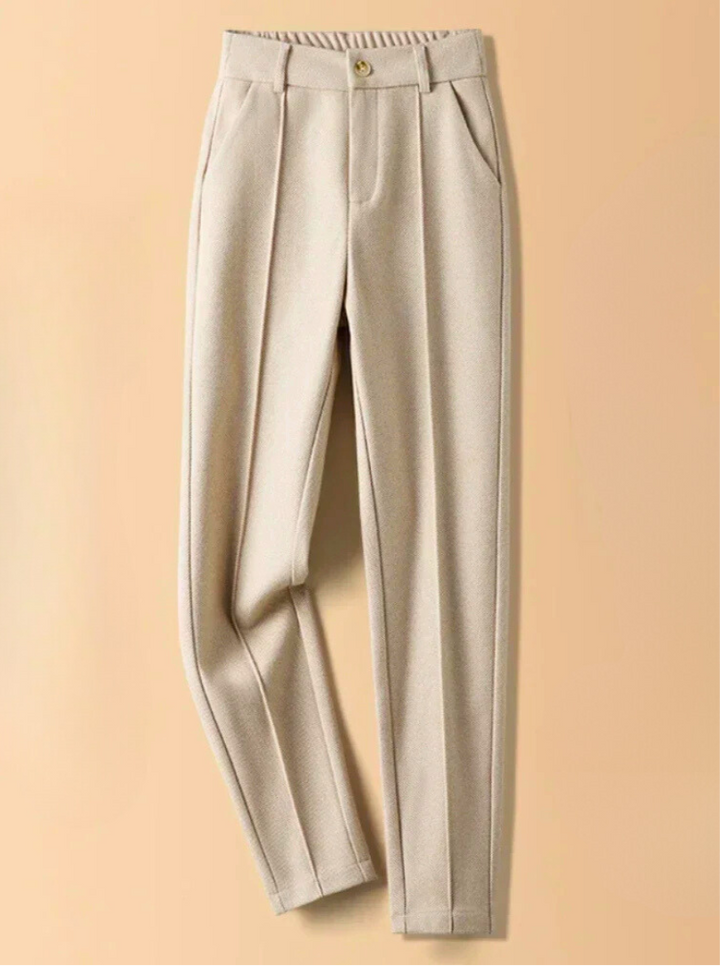 LUCIA ESTELLE PLEATED PANT