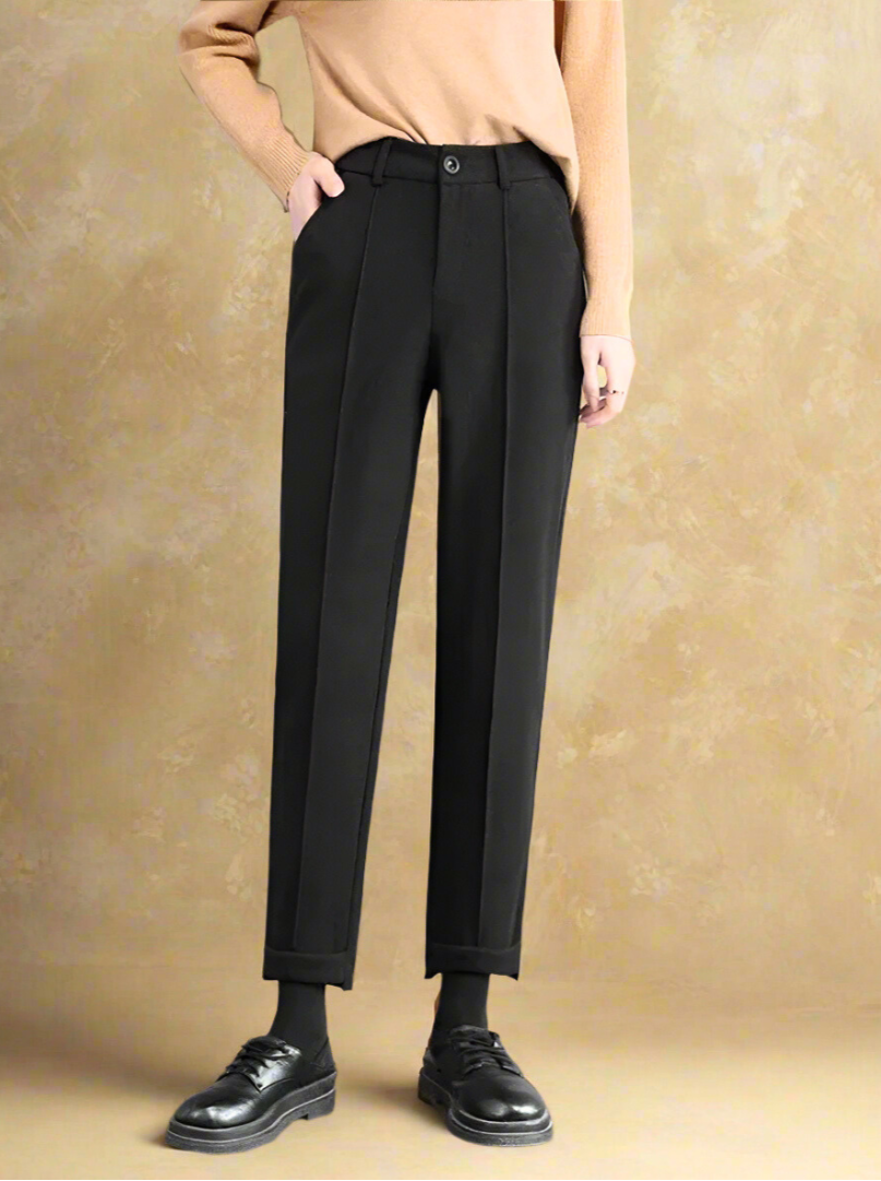 LUCIA ESTELLE PLEATED PANT