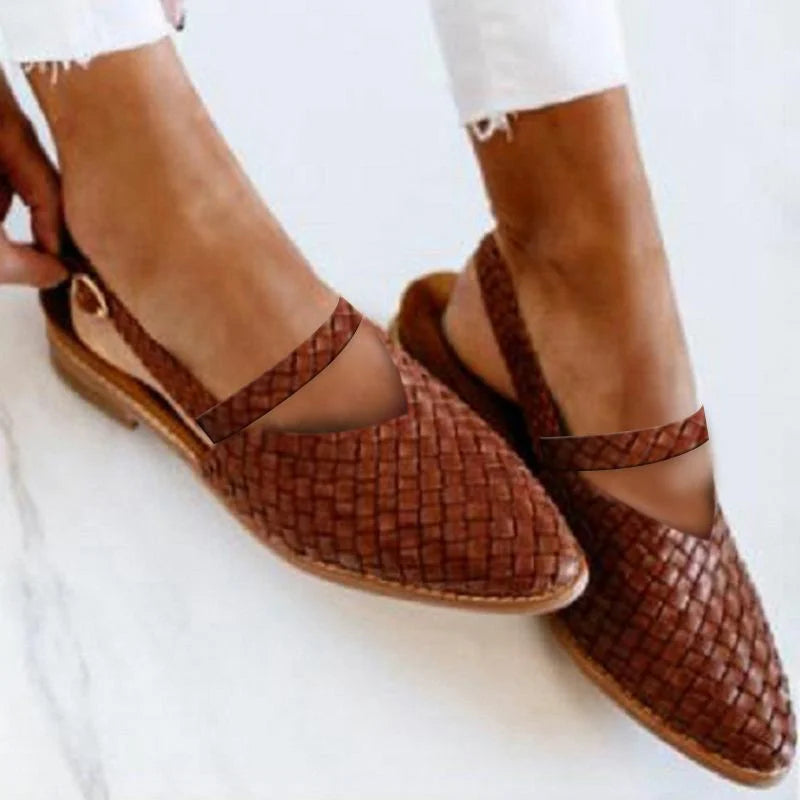 MARINA LUCENDA POINTED FLATS